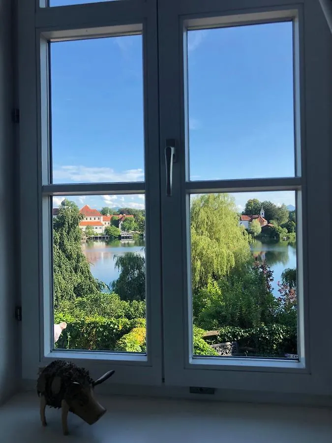 Haus am Weinberg, 83370 Seeon Oberbayern Apartment Seeon-Seebruck