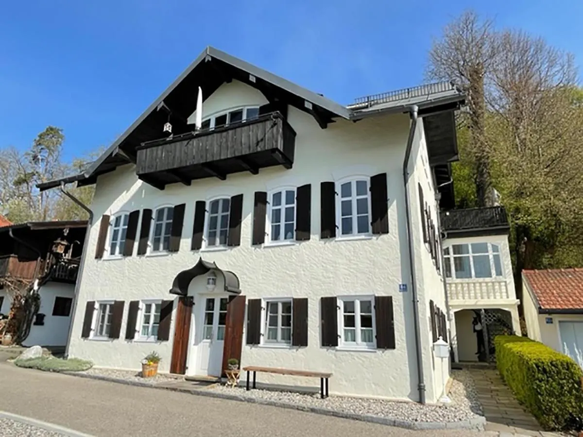 Seeblick Chiemgau, Haus Am Weinberg, 83370 Seeon Oberbayern 0*, Seeon-Seebruck Germany