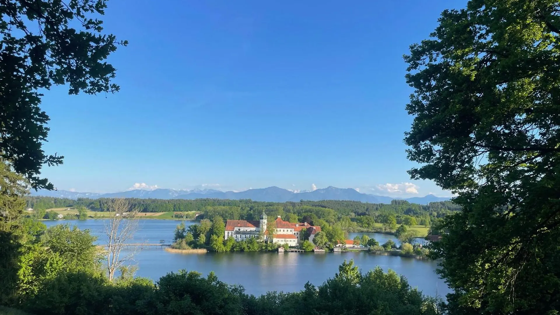 Seeblick Chiemgau, Haus Am Weinberg, 83370 Seeon Oberbayern